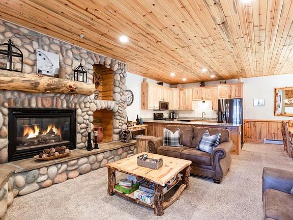 2nd image of 3984 N Timber Wolf Ln #8B