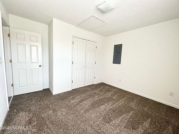 5th image of 206 Summerfield St