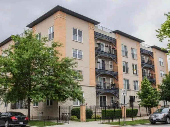 2720 W Cortland St APT 104, Chicago, IL 60647
