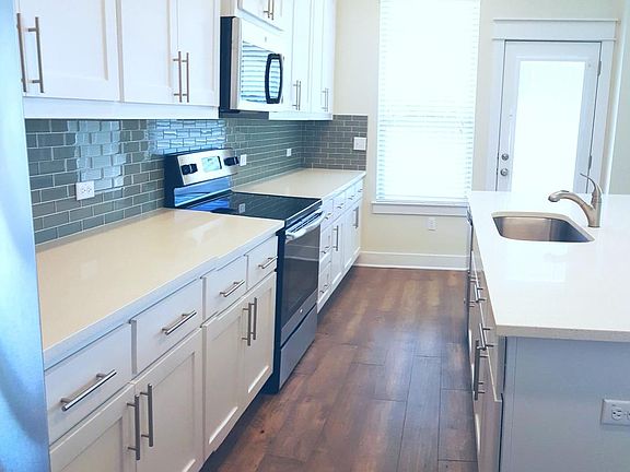 3rd image of 13001 Hymeadow Dr #24