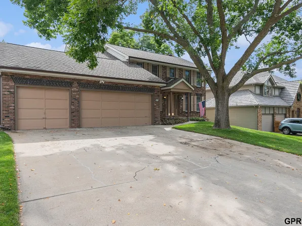 10311 Y St, Omaha, NE 68127