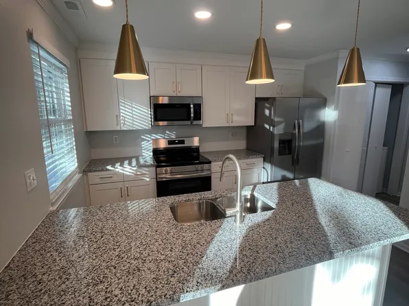 132 Castilian Dr, Virginia Beach, VA 23462