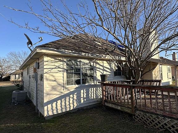 2nd image of 2703 Starling Dr