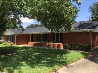 1807 Dawn Dr, Georgetown, TX 78628