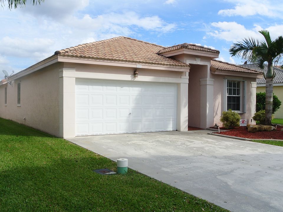 1st image of 641 NW 182nd Way