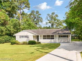 1250 E Bellewood Dr, Mobile, AL 36618
