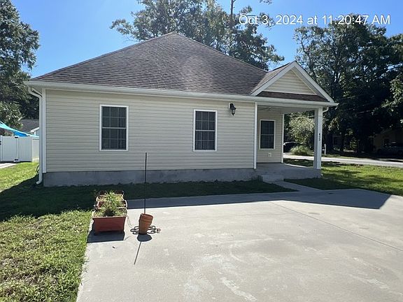2nd image of 425 S Hollywood Dr