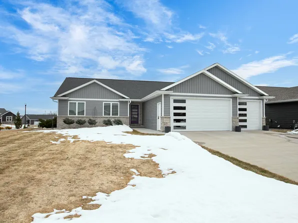 2701 W Fallen Oak Dr, Appleton, WI 54913