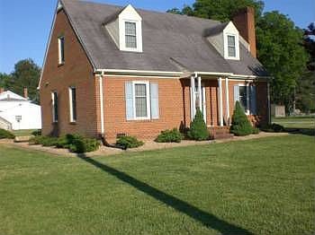 2nd image of 17481 1st St