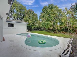 1400 NW 55th Ave, Lauderhill, FL 33313
