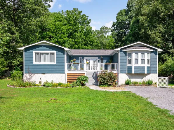 13411 Cindy Dr, Soddy Daisy, TN 37379