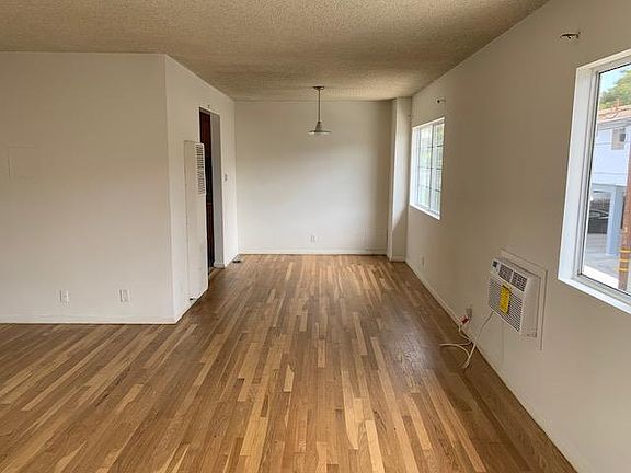 5th image of 1456 Federal Ave #6