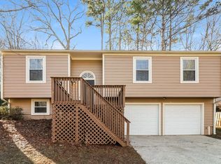 1813 Crescent Hill Dr NW, Acworth, GA 30102