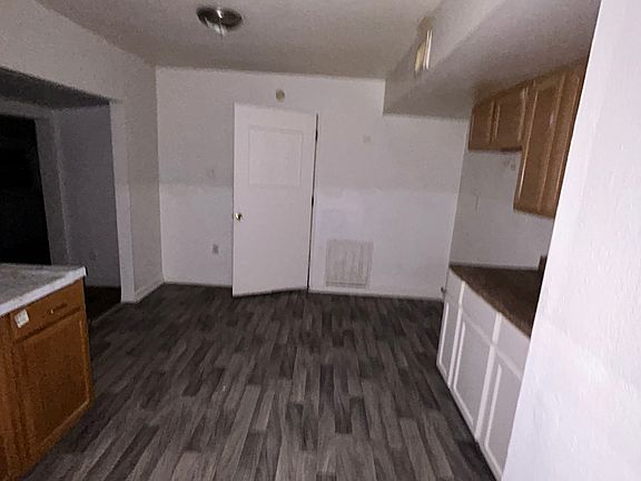 5th image of 32 Delores Dr