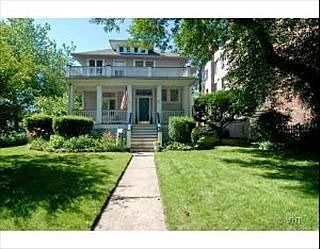1st image of 1901 W Farwell Ave