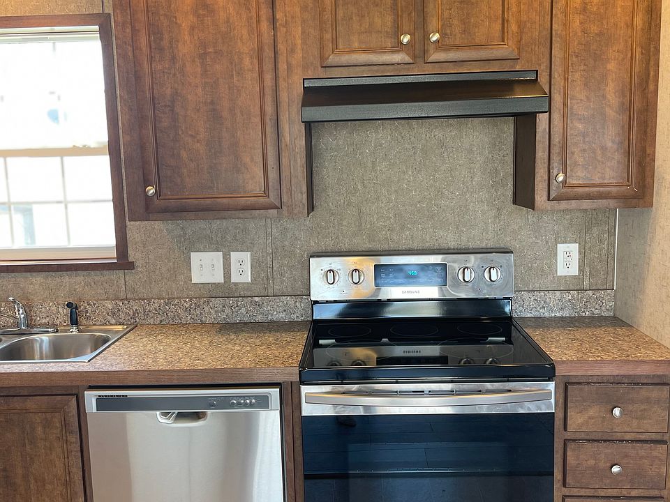 1st image of 825 1st Ave E #303