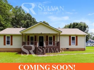 202 Hunters Ln, Powder Springs, GA 30127