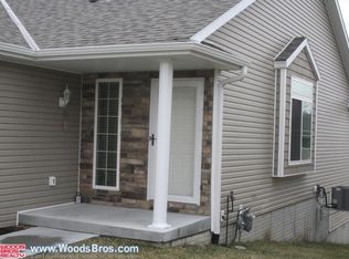 6152 Laroche Rd, Lincoln, NE 68526