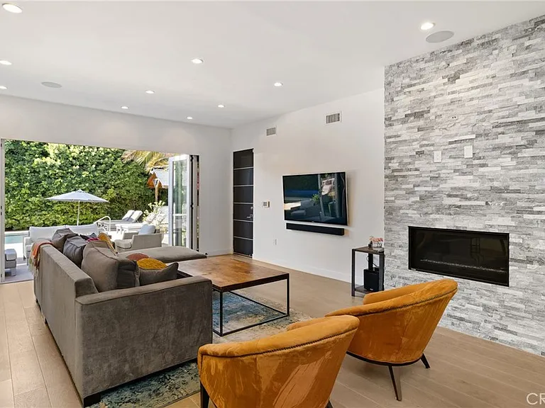 5541 Matilija Ave — Photo 7