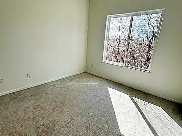7498 S Alkire St APT 205, Littleton, CO 80127