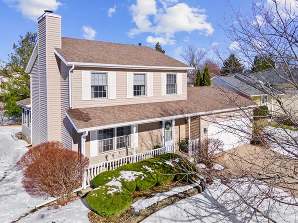 400 Stanhope Ln, Normal, IL 61761