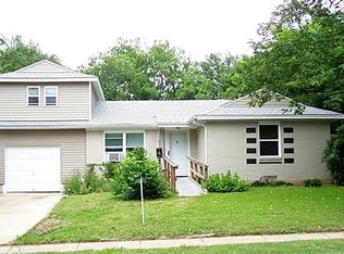 319 Overhill Dr, Arlington, TX 76010