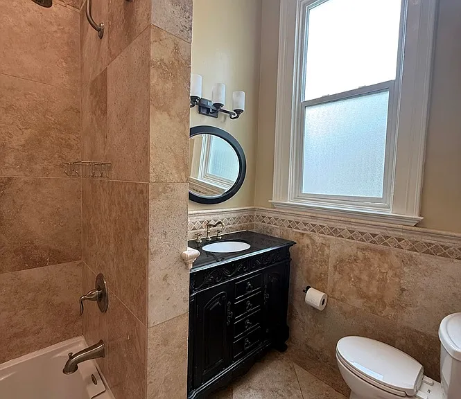 743 Grove St #3 — Photo 3