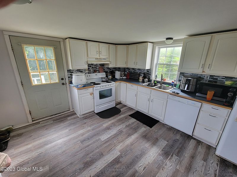 5th image of 11698 Duanesburg Road