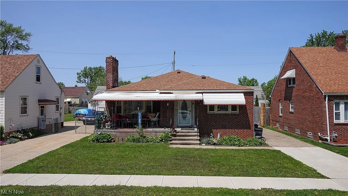 2610 Tuxedo Ave photo 1