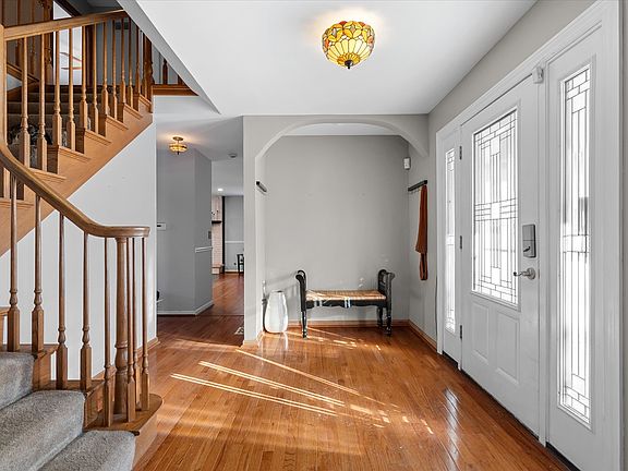 3rd image of 13422 W Oakwood Ct