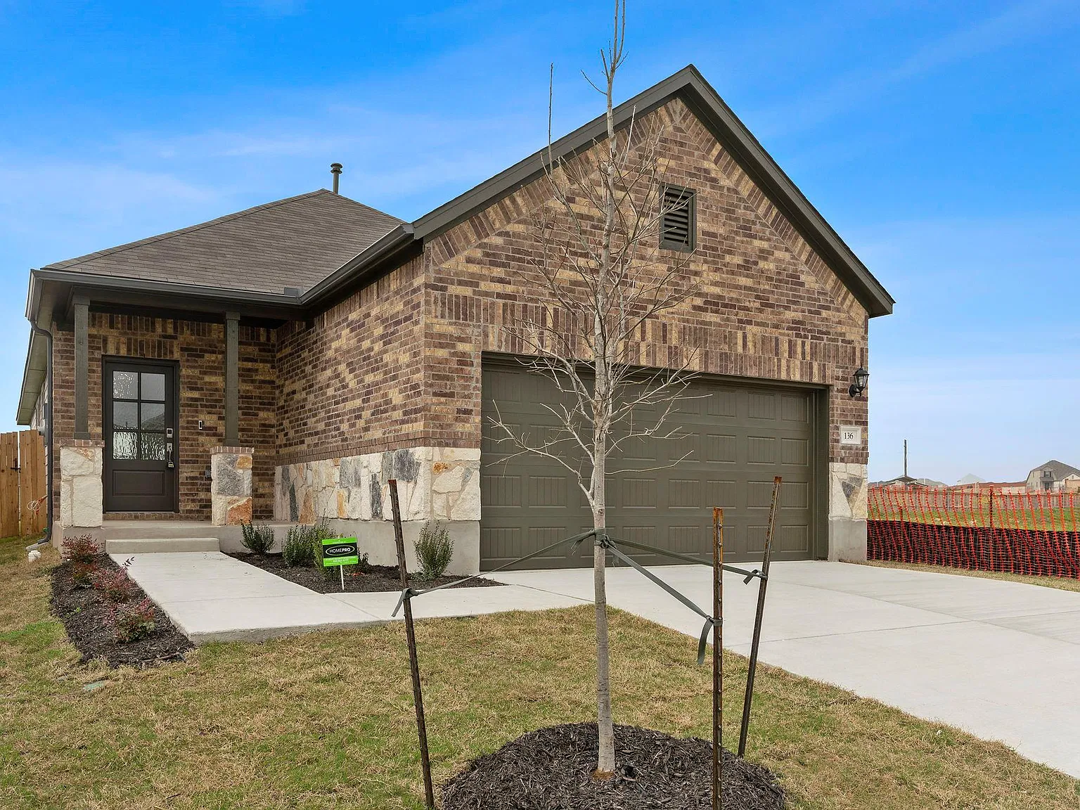 3 bed, 2.0 bath, 1514 sqft, $2,200 — Photo 4