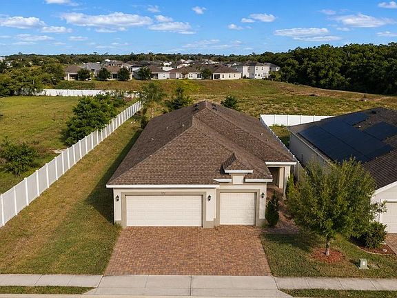 4th image of 179 BLUE CYPRESS DRIVE