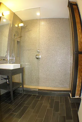 Rented by Loom Group | media 104