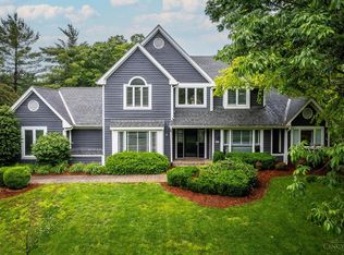 8 Denison Ln, Terrace Park, OH 45174