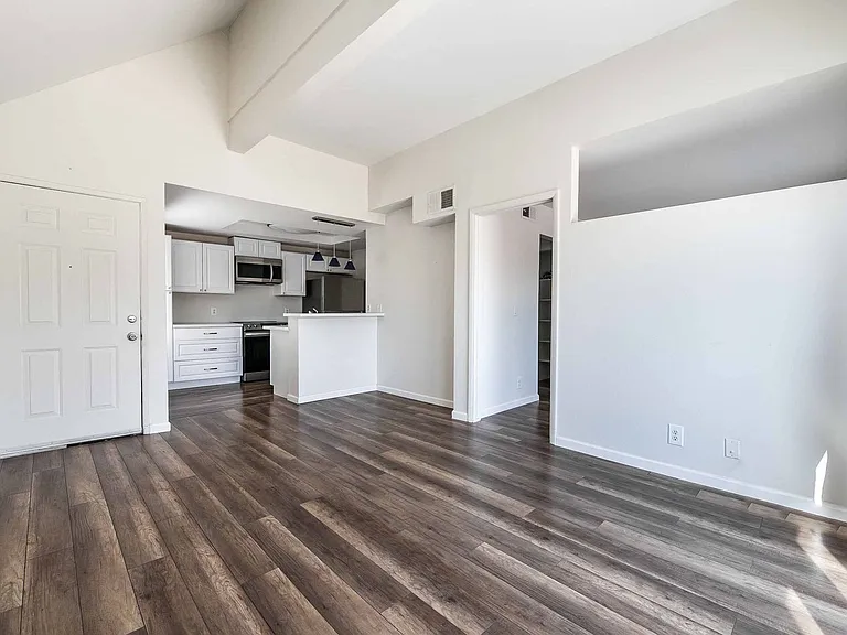 4360 Gannet Cir #22 — Photo 10