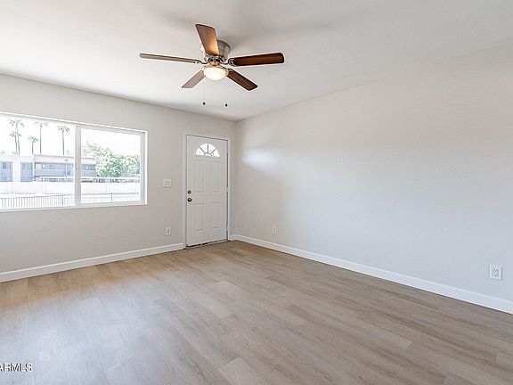 5th image of 2720 W PORT ROYALE Lane