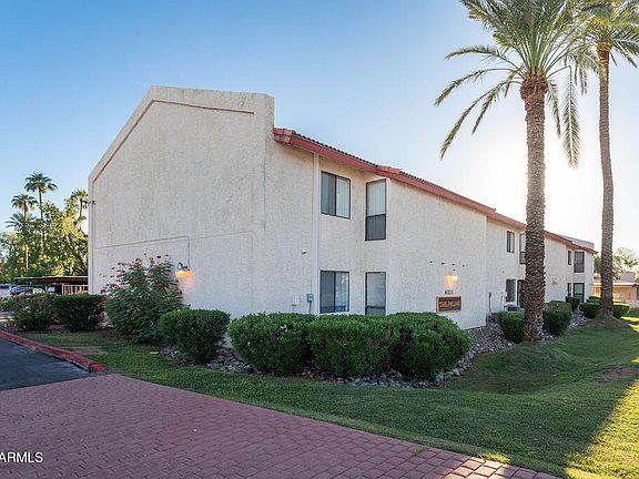 2nd image of 4211 E Palm Lane Unit 219