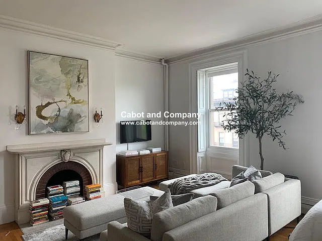 115 Beacon St #9 — Photo 1