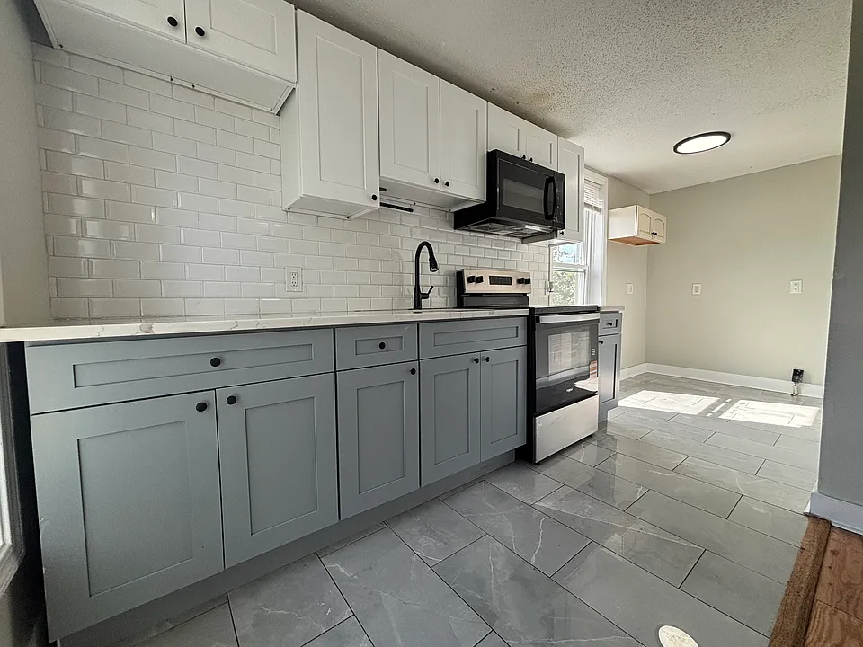 101 Grand Ave #3A