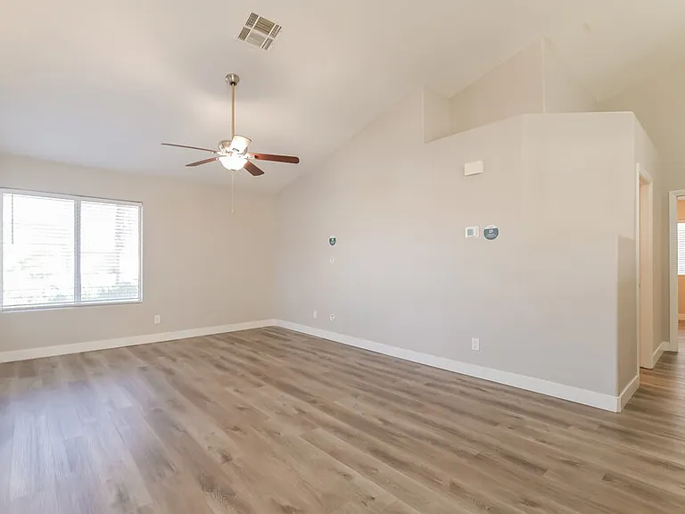 132 Park Ridge Ln — Photo 5
