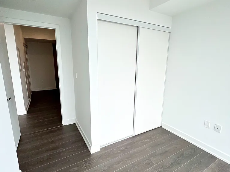 370 Martha St #1307 — Photo 33