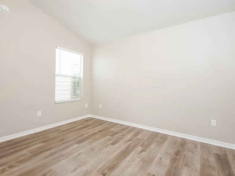 3313 Hamlet Loop — Photo 14