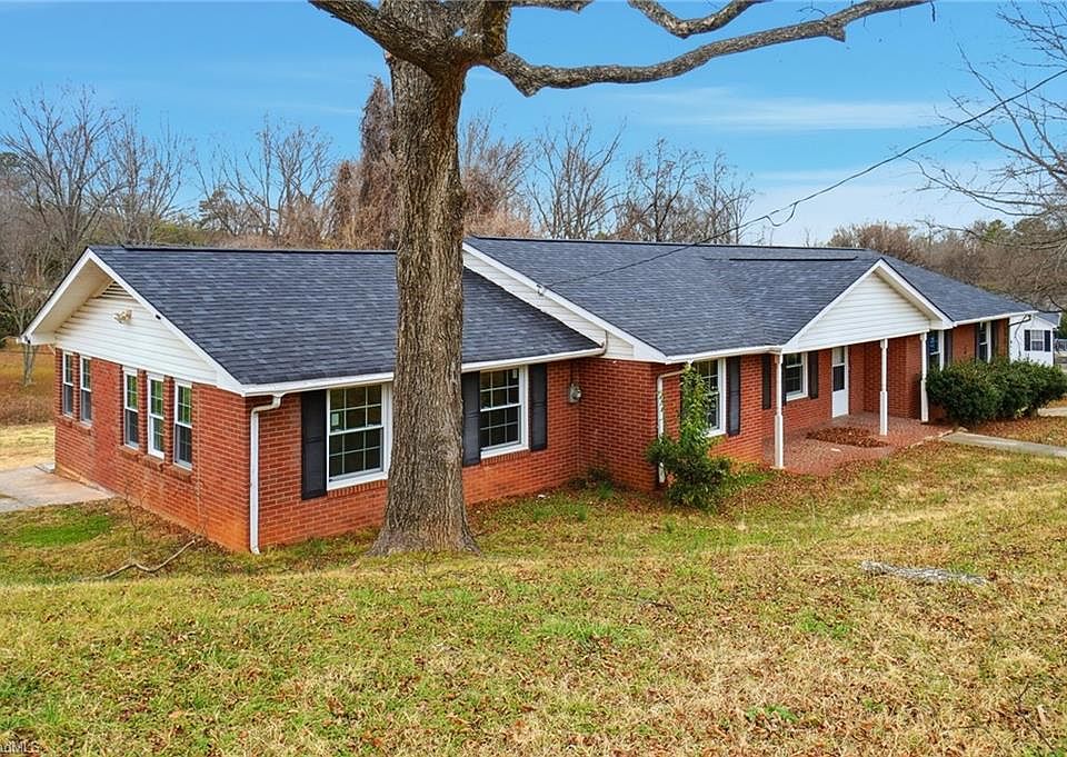 1st image of 25 American Ave NE