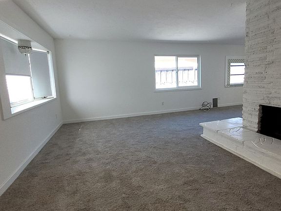 2nd image of 5647 Scripps St