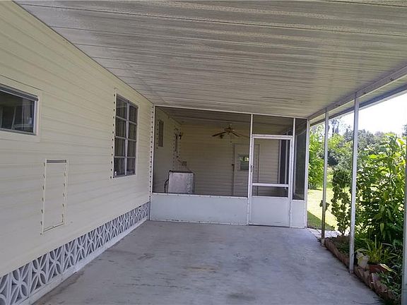 2nd image of 2727 Breezewood Dr