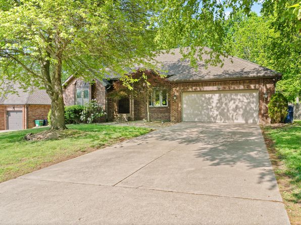 4823 S Buckingham Lane, Springfield, MO 65810