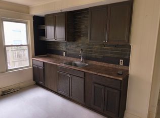 27-29 Beverly St, Chicopee, MA 01013