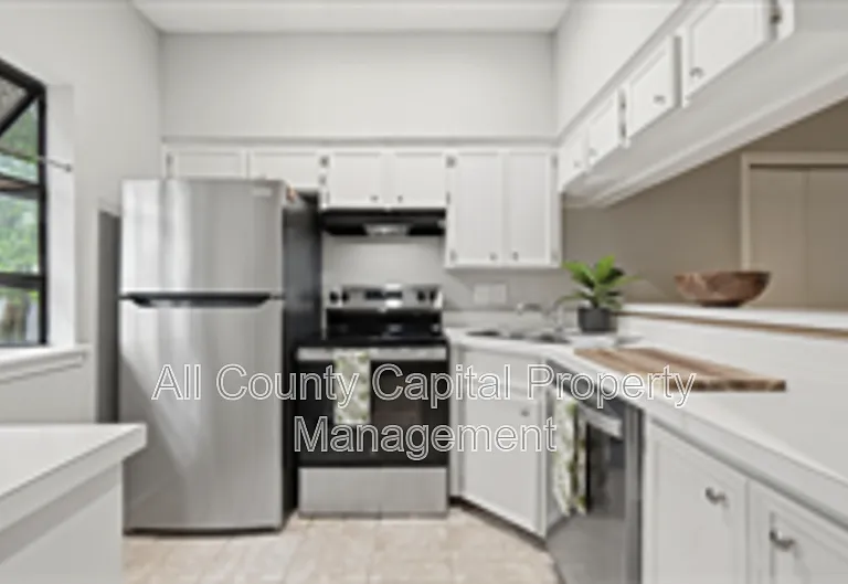 1013 Chestnut St #B1 — Photo 6