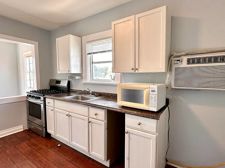318 S K St #4 — Photo 17