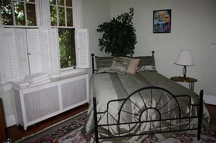 0 Forest Ave #4 — Photo 1
